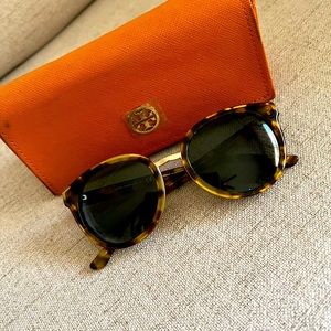 Tory Burch Tortoise Shell Sunglasses with case